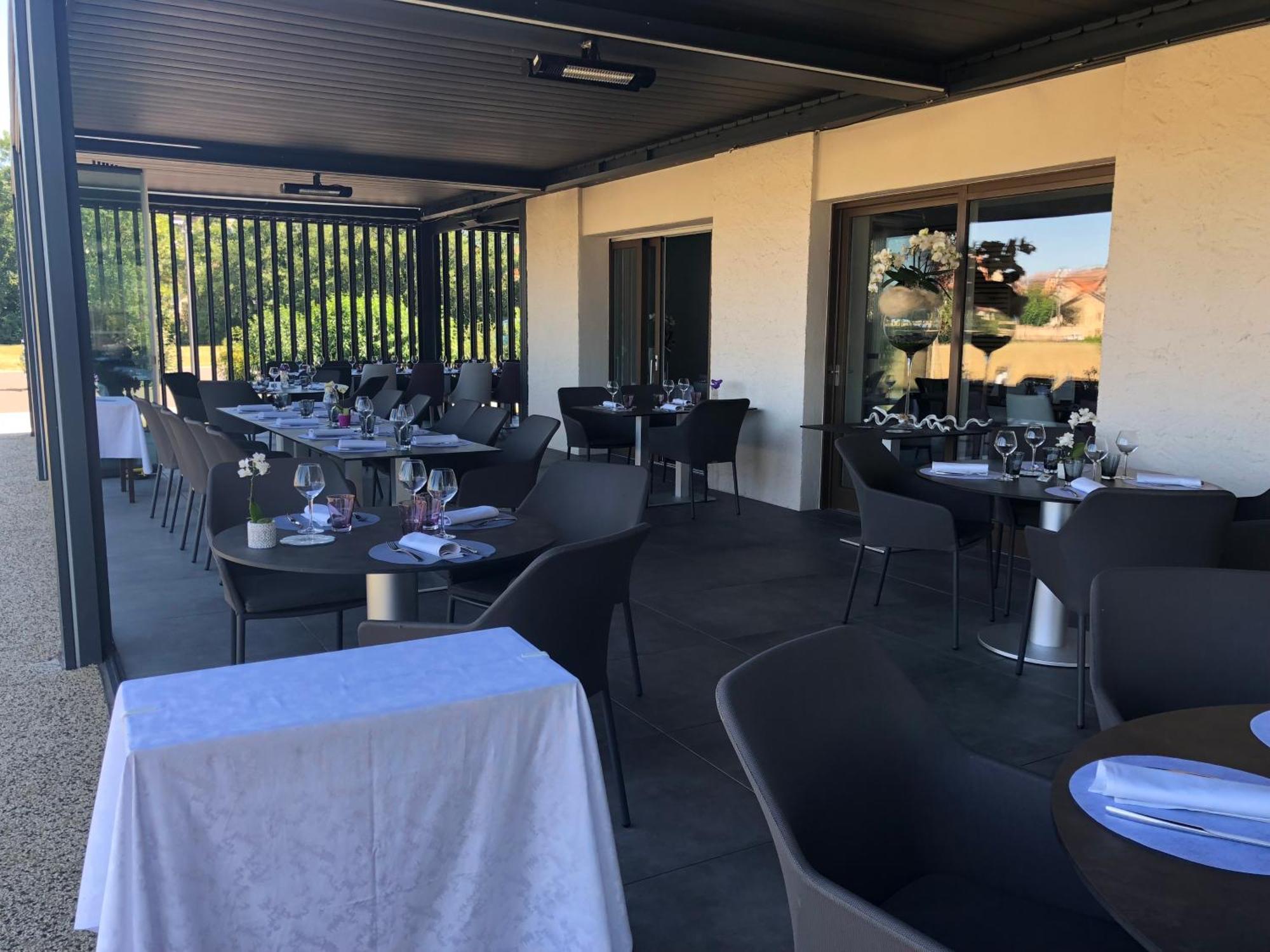 מלון Charlieu Relais De L'Abbaye מראה חיצוני תמונה