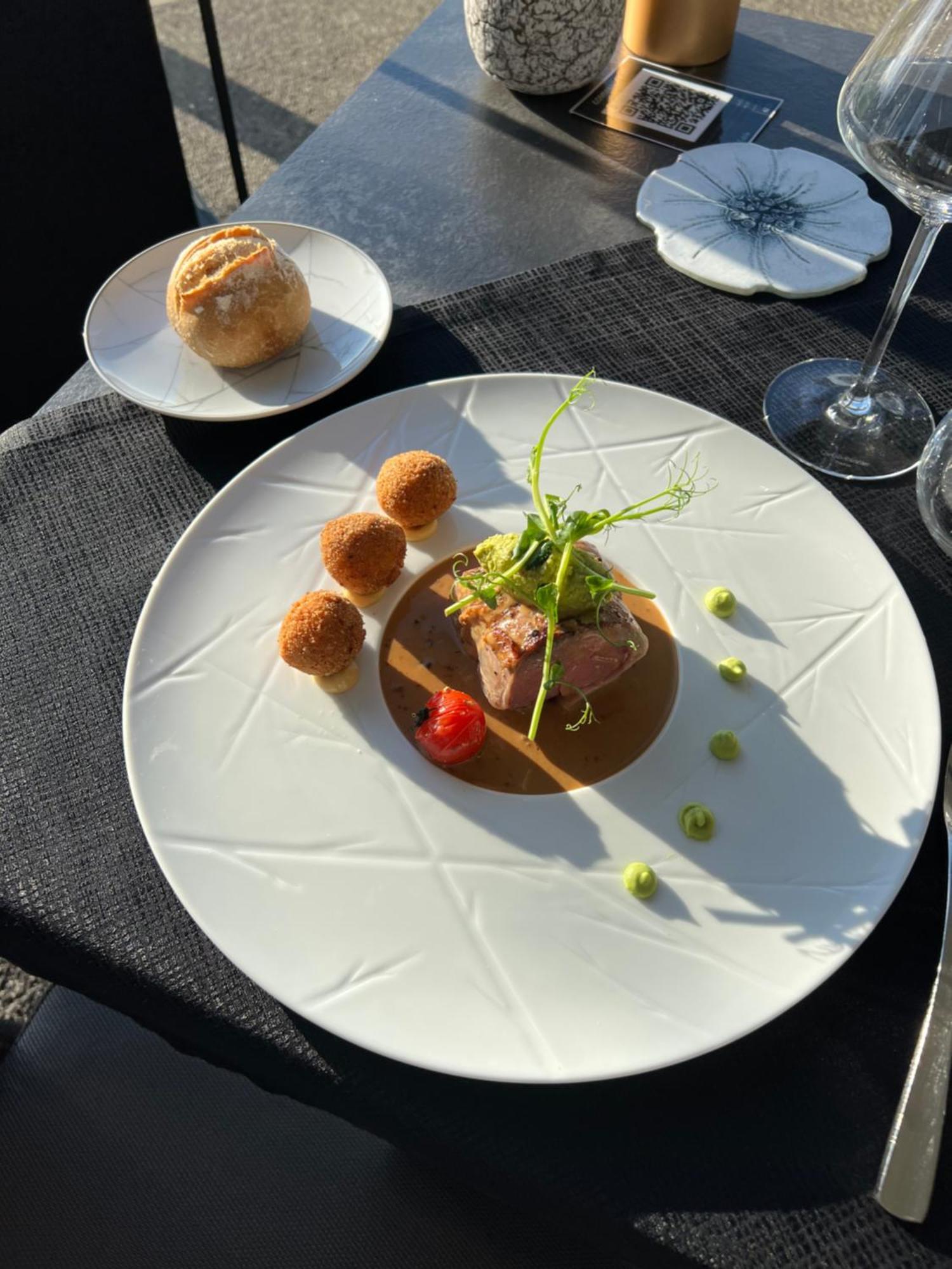 מלון Charlieu Relais De L'Abbaye מראה חיצוני תמונה