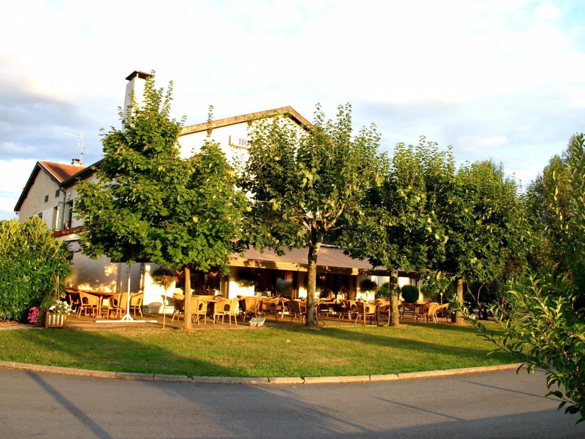 מלון Charlieu Relais De L'Abbaye מראה חיצוני תמונה